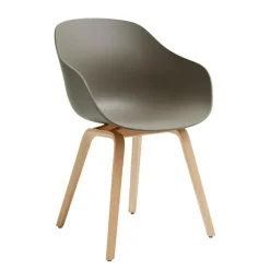 About a Chair AAC 222 2.0 Armlehnstuhl Eiche lackiert