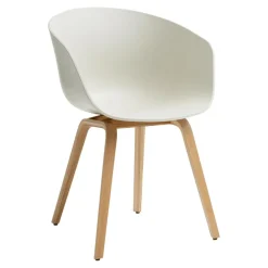 About a Chair AAC 22 2.0 Armlehnstuhl Eiche lackiert