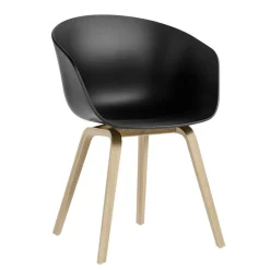 About a Chair AAC 22 2.0 Armlehnstuhl Eiche lackiert