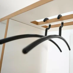 Angeber Garderobe