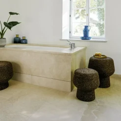 Corker Hocker