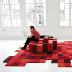 Do-Lo-Rez Sofa