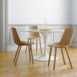 e15 CH04 Houdini Stuhl