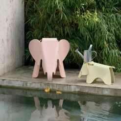 Eames Elephant RE