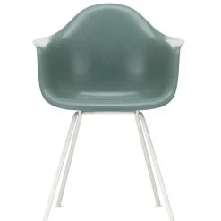 Eames Fiberglass Armchair DAX Gestell weiß