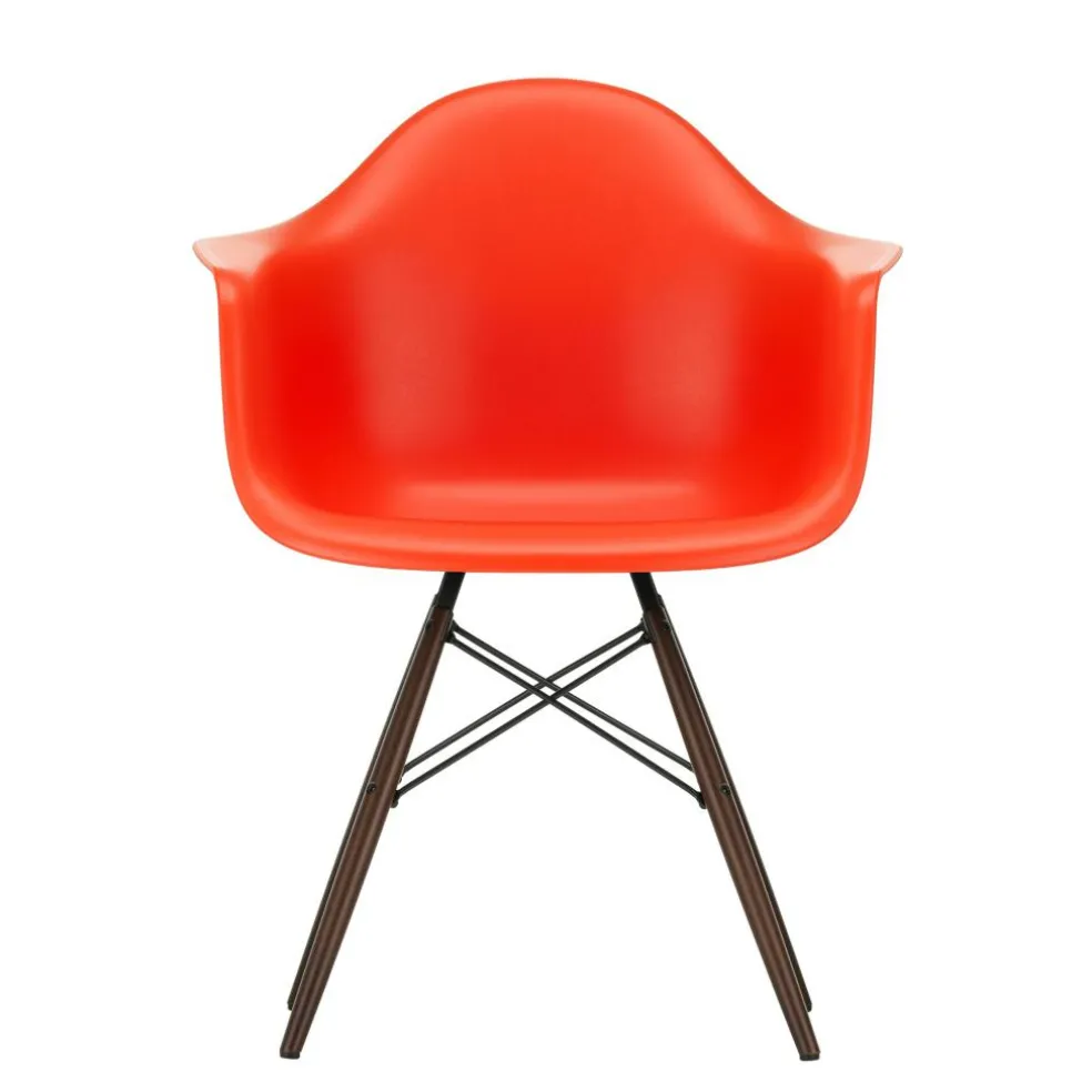 Eames Plastic Armchair DAW RE Ahorn dunkel