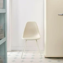 Eames Plastic Side Chair DSX Gestell weiß