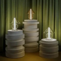 Fragile LED Tischleuchte