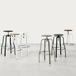 Giro S106 Hocker Sitzfläche Holz 66-76cm