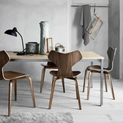 Grand Prix™ Stuhl mit Holzgestell