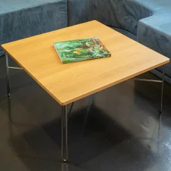 Inline Couchtisch quadratisch