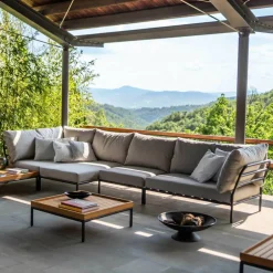 Level / Level 2 Outdoor Couchtisch Bambus 81x81cm