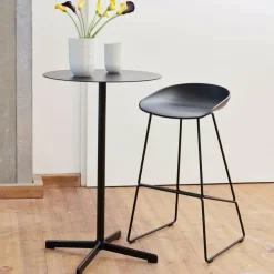 Neu Tisch hoch