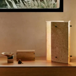 Oeste LED Tischleuchte
