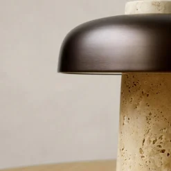 Reverse LED Tischleuchte