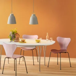 Serie 7™ Stuhl gefärbte Esche Braun Bronze