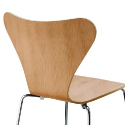Serie 7™ Stuhl Naturfurnier