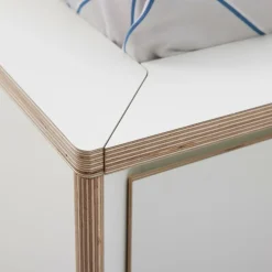 Spaze Einzelbett mit hohem Kopfteil 90x200cm