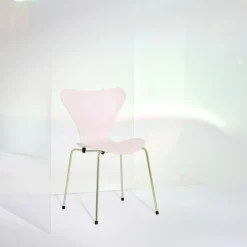 Special Edition Serie 7™ Stuhl lackiert Gestell rainbow