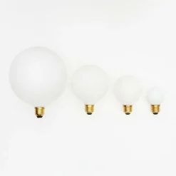 Sphere IV LED E27 GLOBE 360° 8W =><noscript><img width=