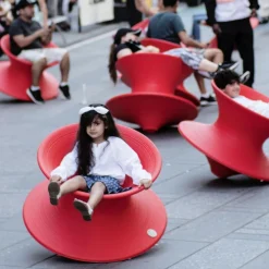 Spun Hocker
