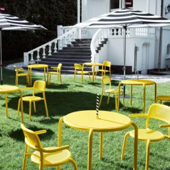 Toní Gartenarmlehnstuhl