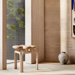 Utzon Hocker