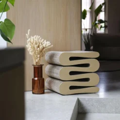 Wiggle Stool Hocker