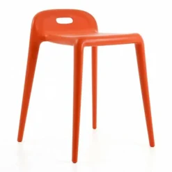YuYu Hocker
